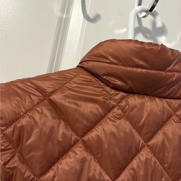 Patagonia Women’s Radalie Insulated Jacket Size Medium - Picture 7 of 10